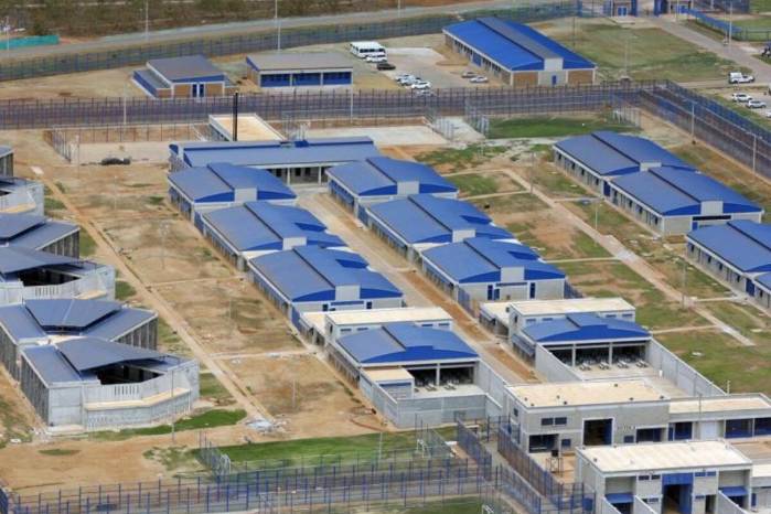 La víctima, vinculada al crimen organizado, tenía permiso laboral interno y contaba con reconocimiento de más de 5.000 días de condena cumplida.