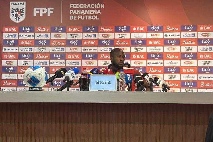 El jugador panameño, Cecilio Waterman, en conferencia de prensa, este lunes 10 de noviembre.