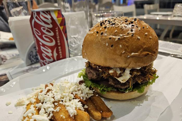 Paros Burger, de Meze.