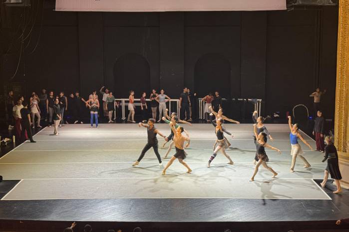 El cuerpo es la herramienta del bailarín para expresar la trama de una obra.