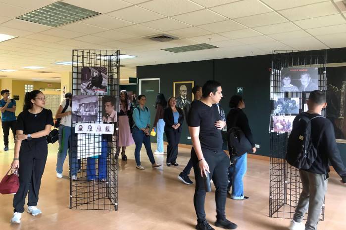 Las visitas guiadas en la Biblioteca Nacional, a cargo de la curadora Gladys Turner Bosso.