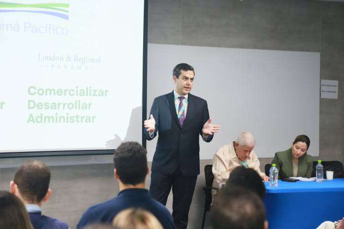 El administrador de la Agencia Panamá Pacífico, arquitecto Javier Suárez Pinzón.