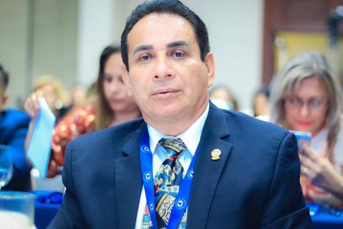Dorindo Cortez: ‘El proyecto de plebiscito sobre el Parlacen es propaganda y taquilla’