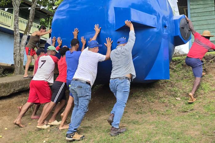 Entrega de suministros en Yape, Darién