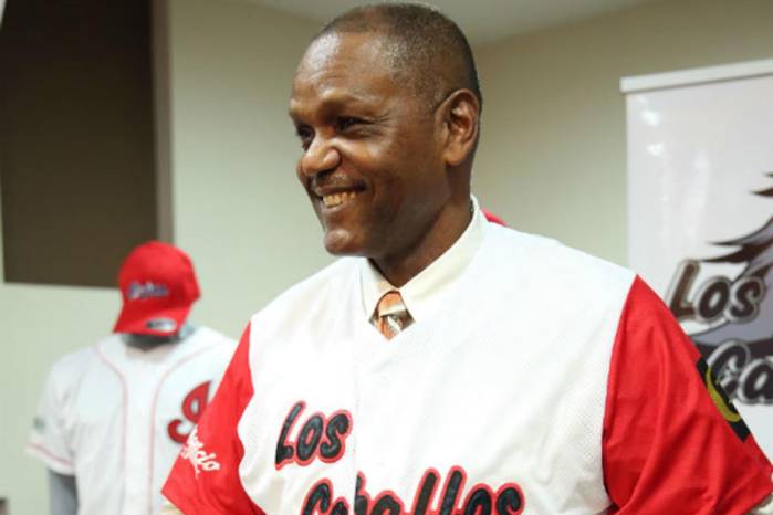 A partir de 1977, Moreno se consolidó como el jardinero central titular de los Piratas de Pittsburgh.