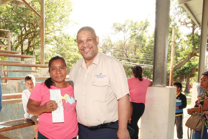 Actualmente los pagos que realiza la institución se hacen a través de cheques. La meta es que la gran mayoría de las transacciones se realicen a través del sistema ACH.