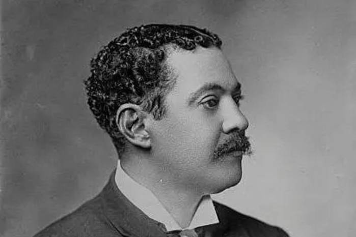 Carlos A. Mendoza, al igual que Belisario Porras, fue de la opinión de que el Poder Judicial debía estar subordinado al Poder Ejecutivo y buscó la manera de llevar a la práctica esta convicción.