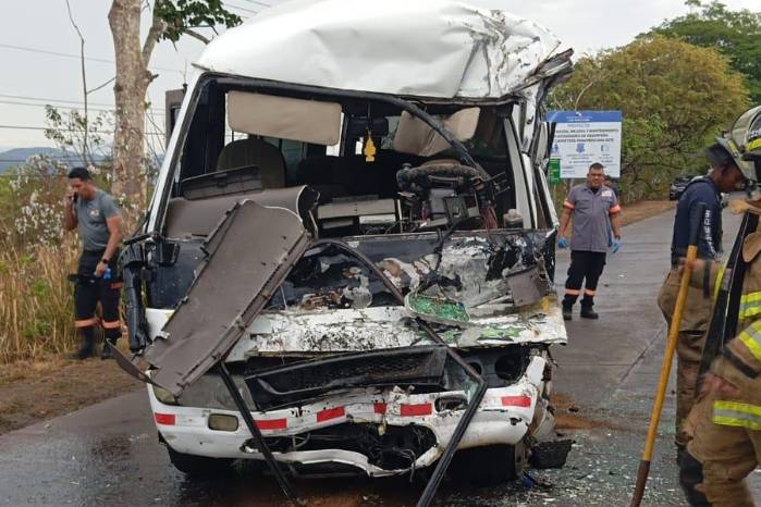 Hasta el momento, no se ha confirmado la cantidad de personas heridas ni la gravedad de las posibles lesiones.