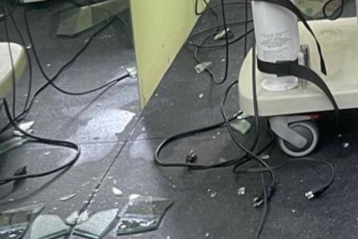En el edificio de la Facultad de Medicina están los departamentos de Fisiología Humana y Microbiología y Bioquímica.