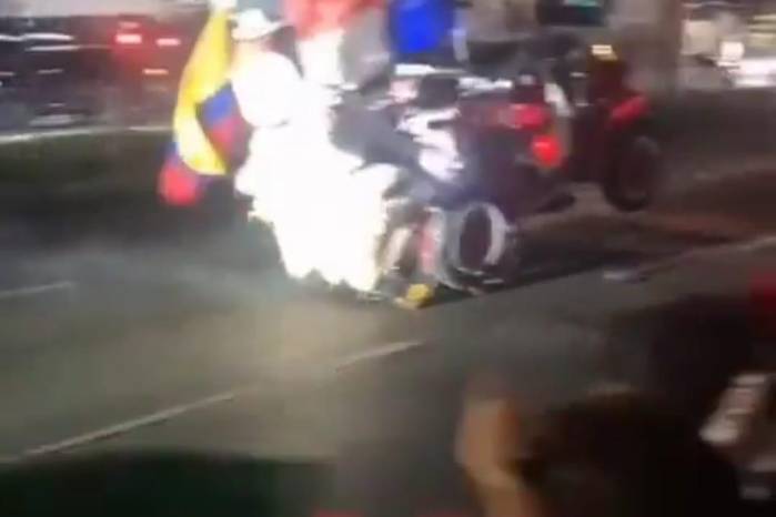 Autoridades investigan incidente vehicular en desfile navideño de San Miguelito.