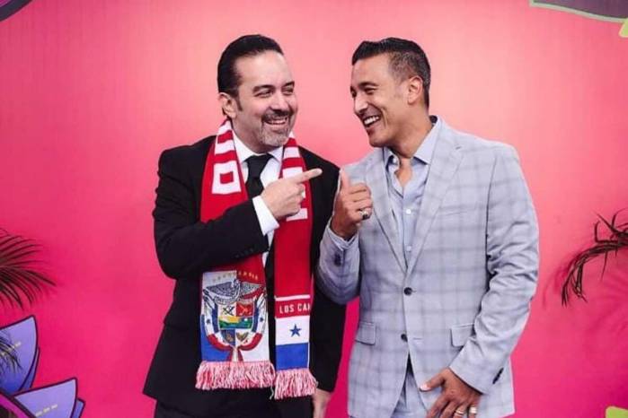 Alberto Gaitán expresó su emoción por el reconocimiento obtenido junto a Gloria Estefan y su esposo y productor Emilio Estefan