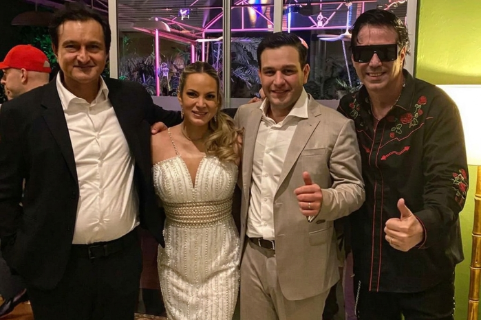 El grupo de rock Los Rabanes formó parte de los artistas que amenizó la fiesta.