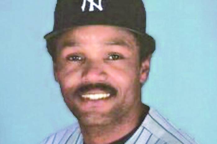 Tras su etapa con Pittsburgh, donde jugó hasta 1982, Moreno se declaró agente libre.