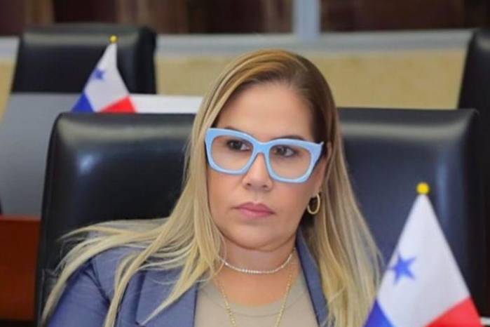 La diputada fue escogida de manera unánime por los miembros de la bancada oficialista.