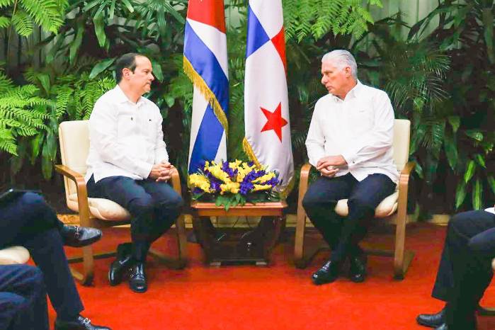 Javier Martínez - Acha y Miguel Díaz Canel