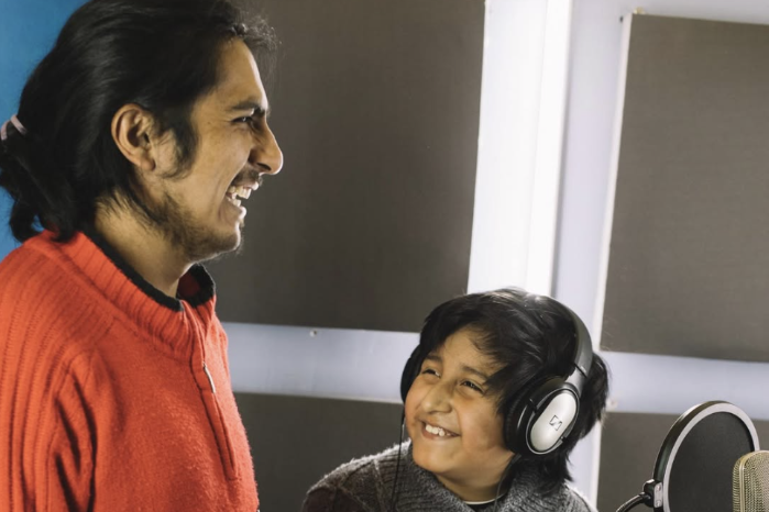 El documental también captura lecciones de ser padre, el autodescubrimiento y la perseverancia humana.