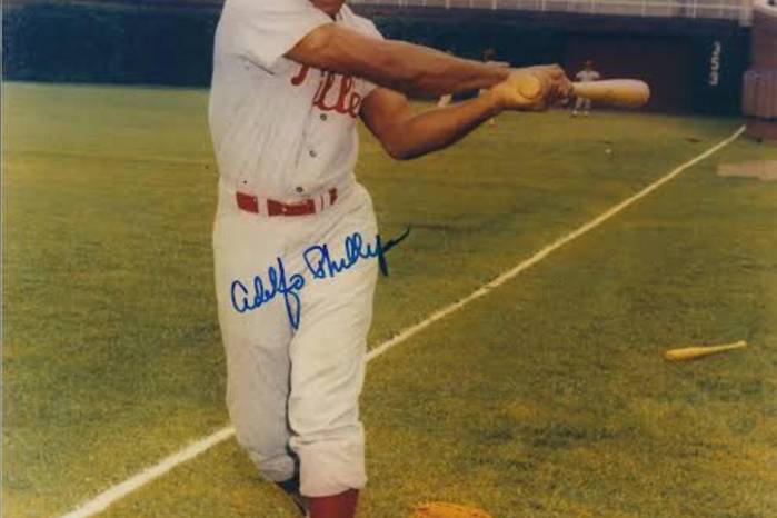 Hizo su debut en las Grandes Ligas el 2 de septiembre de 1964 en la victoria 2-1 de los Phillies sobre los Houston Colts.