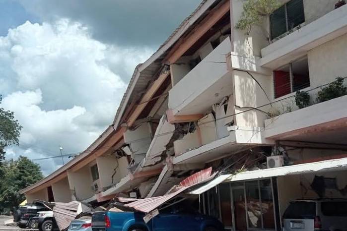 Las réplicas prolongaron la incertidumbre en el interior, donde residentes y autoridades intentaban responder a los daños y recuperar la normalidad.