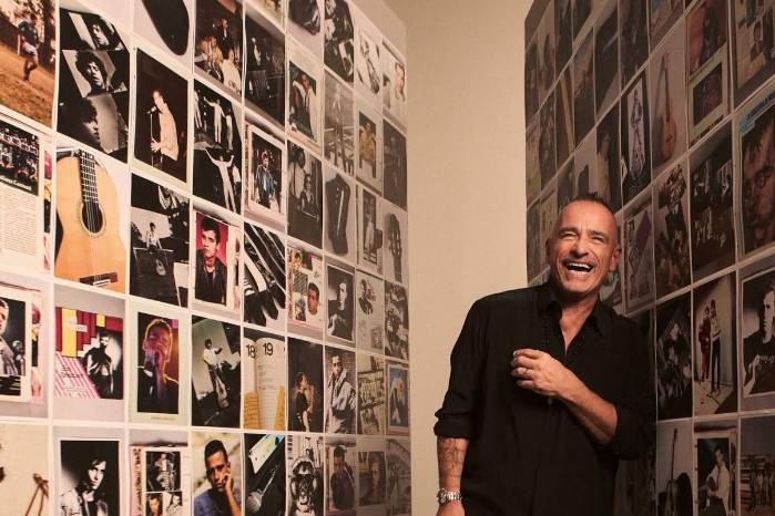Después de 40 años en la música, Eros Ramazzotti sigue cautivando a sus fanáticos.