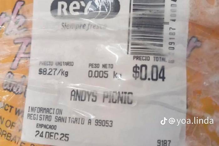 Etiqueta del jamón picnic importado Andy’s con un precio total de $0.04, producto de una confusión de precios que generó debate en redes sociales y recordó los derechos del consumidor.