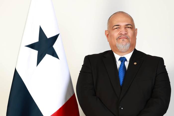 Elí Felipe Cabezas Justavino, subcontralor general de la República.