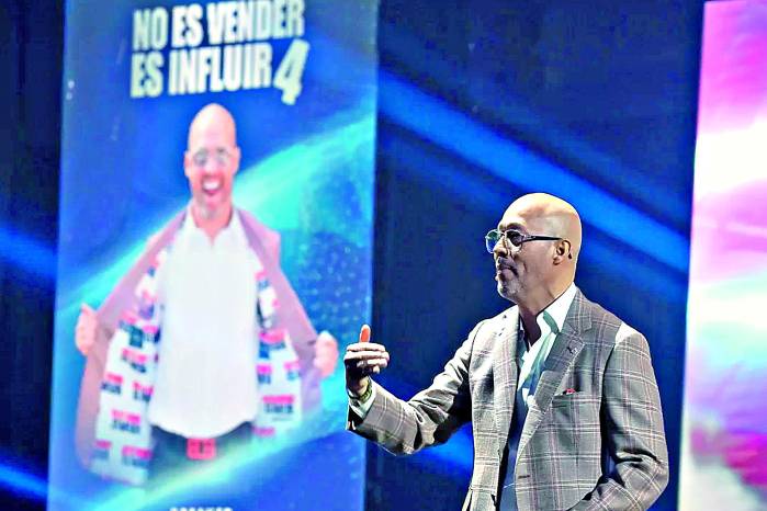 Beto Boutet, creador de “No es vender, es influir”.