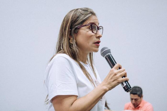 Participación en foros de sostenibilidad.