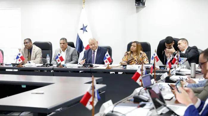 La reducción de fondos del ITSE afectaría 20 carreras técnicas, convenios educativos y el ingreso de nuevos estudiantes, pese a los resultados comprobados de empleabilidad que genera la institución.
