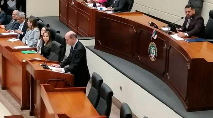 Chapman dijo entender la inquietud de algunos diputados y dijo que están en todo su derecho.