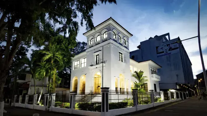 En la diligencia participaron agentes lince de la Policía Nacional y funcionarios de la Fiscalía Anticorrupción.