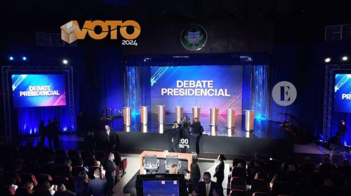 El debate se reaiza en el Domo de la Universidad de Panamá.