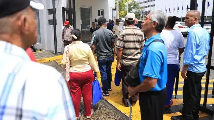 Los representantes de los jubilados y pensionados insisten en que cualquier reforma debe priorizar la justicia social .