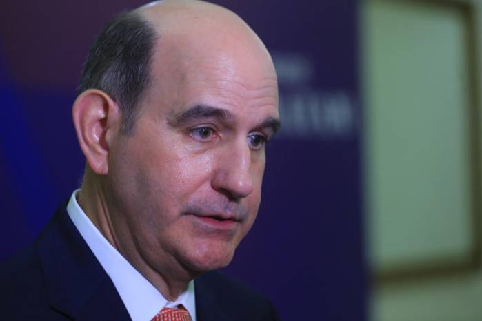 Chapman recalcó que la ministra de Trabajo y Desarrollo Laboral tomó esa decisión en ‘su búsqueda por defender el legítimo derecho de los trabajadores a sindicalizarse’.