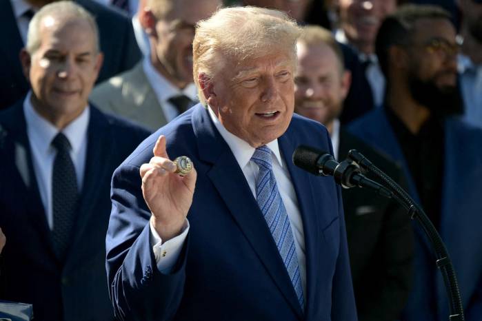 ‘Donald Trump cambia a la persona que está gestionando el día a día político de Venezuela’, dijo Placer.