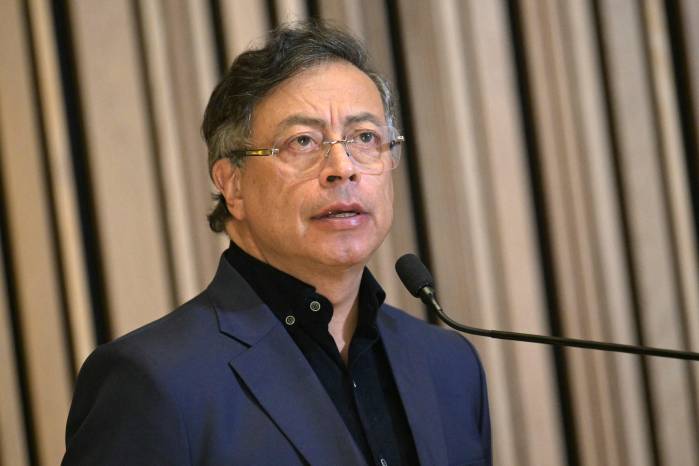 A finales del mes de abril de 2025 Petro reveló que el gobierno de Estados Unidos le retiró la visa.