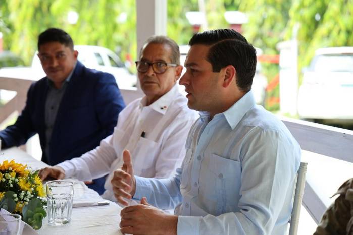 Cabrera aseguró que el proyecto de antenas se inició en 2017.