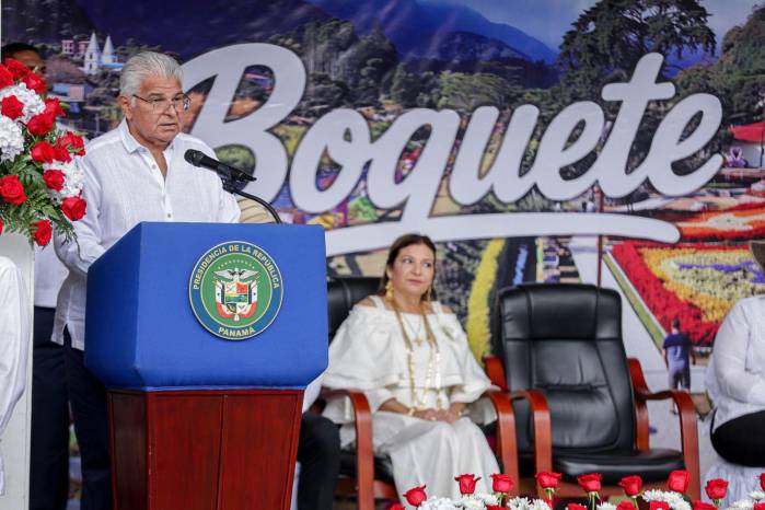 Presidente Mulino preside en Boquete los actos de conmemoración de la Independencia de España.