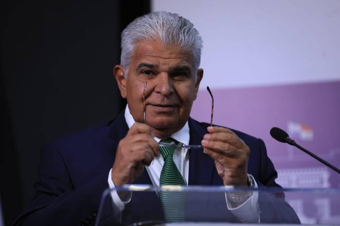 Mulino reanuda su conferencia luego de su gira por Argentina.