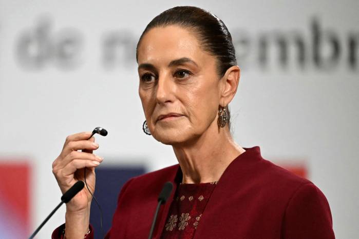 La agresión a Claudia Sheinbaum evidenció cómo la violencia machista persiste en la política, afectando a mujeres que ocupan cargos de poder en América Latina.