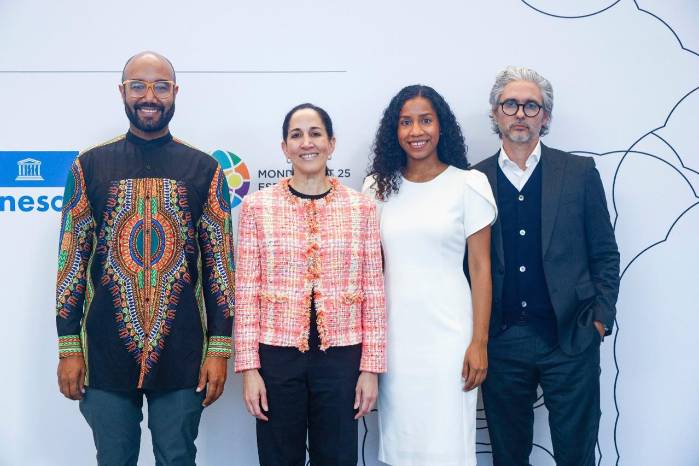 La delegación panameña encabezada por la ministra de Cultura, María Eugenia Herrera