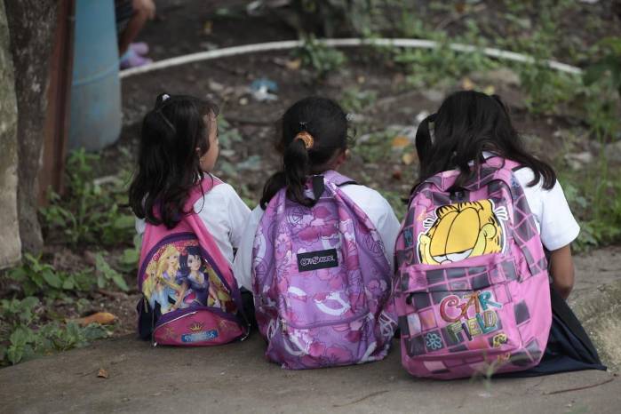 Organizaciones piden garantizar el acceso a la educación.