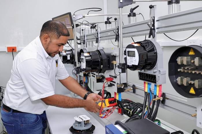 Este centro cuenta con 14 laboratorios de metrología.