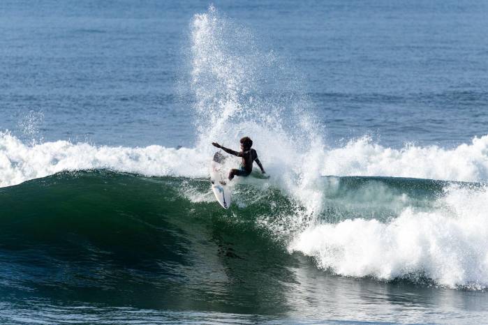 El surfista panameño Jean Carlos Gonzalez