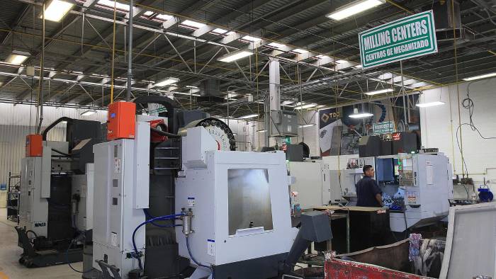 Empleados trabajan en una maquiladora en Ciudad Juárez, Chihuahua (México). Fotografía de archivo.