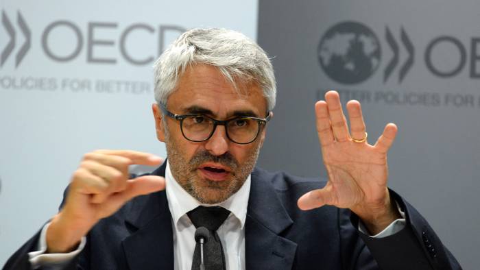 Para Cedeño. ‘es inconcebible, no solo que ustedes hayan invitado al señor Pascal Saint-Amans, precisamente en el mes de la patria’.