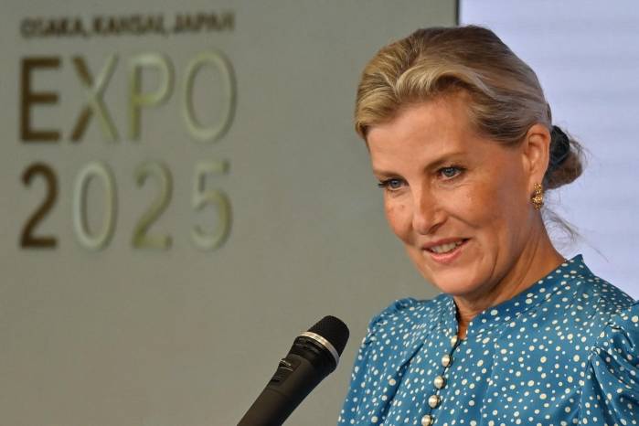 La duquesa de Edimburgo inició su gira por Sudamérica y Centroamérica.