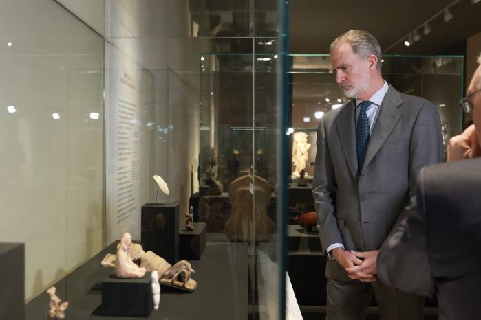 El Rey Felipe VI visita este lunes la exposición 'La mitad del mundo. La mujer en el México indígena' que se exhibe en el Museo Arqueológico Nacional (MAN), en Madrid.
