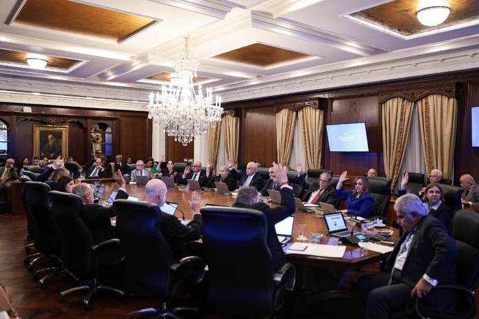La solicitud fue presentada por la Empresa Nacional de Autopistas, S. A., en calidad de apoderada de Ena Norte, S. A., con el objetivo de generar un espacio financiero para el refinanciamiento de la deuda vigente.