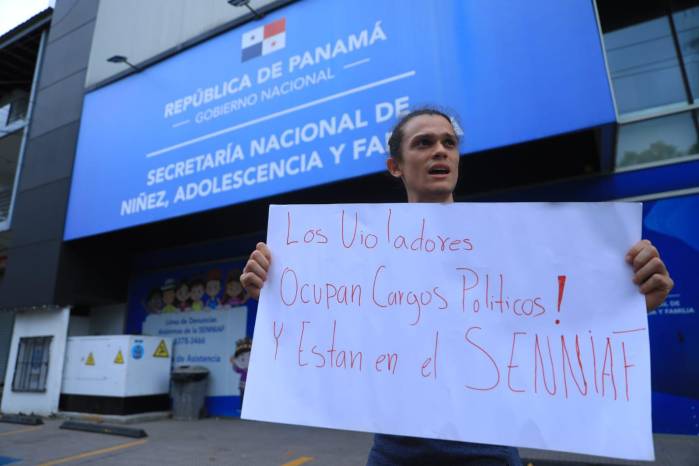 Los manifestantes hicieron un llamado a los medios de comunicación, a las autoridades y a la ciudadanía.