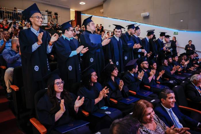En los próximos meses se graduará la promoción 053, con 27 controladores de ruta radar.